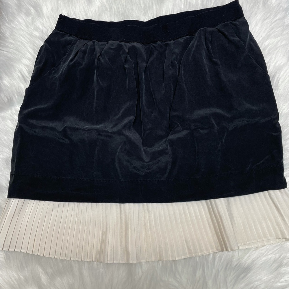 * | BCBG Maxazria | skirt. Size M.